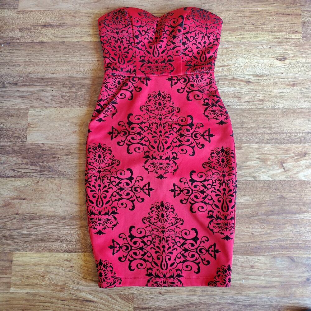 B. Darlin Dress Size 1/2 Sheath Red with Velvet Knee Length